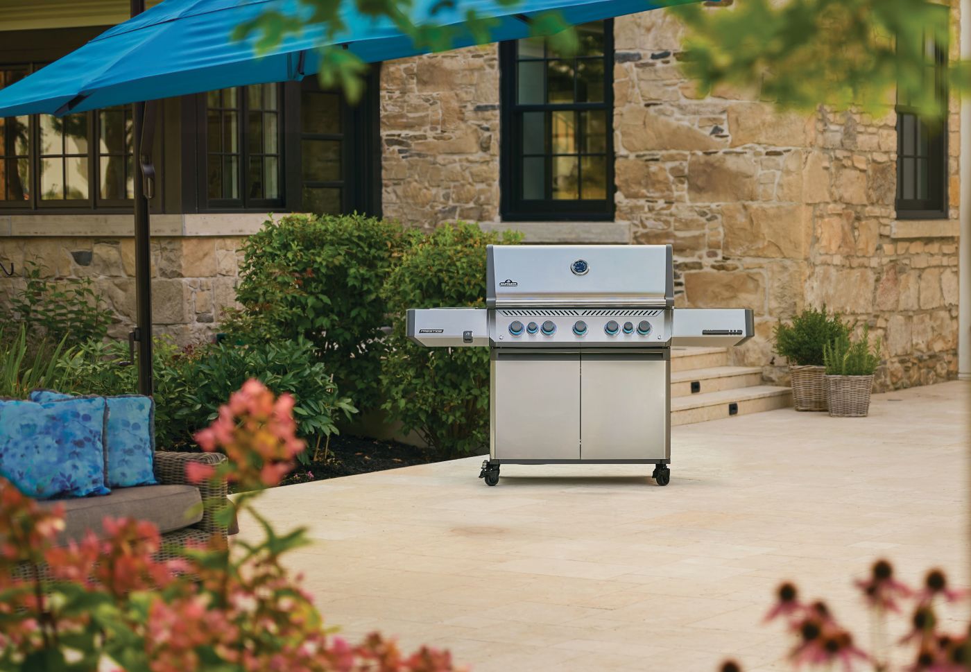 Prestige® 665 Natural Gas Grill with Infrared Side and Rear Burner, Stainless Steel