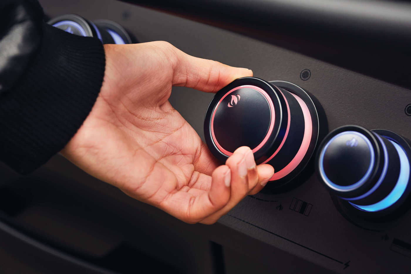 PHANTOM Prestige® 500 Propane Grill with Infrared Side and Rear Burner