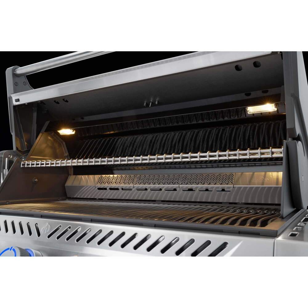Prestige® PRO 665 Elite Natural Gas Grill with Smart Technology & Electric Smoker Box