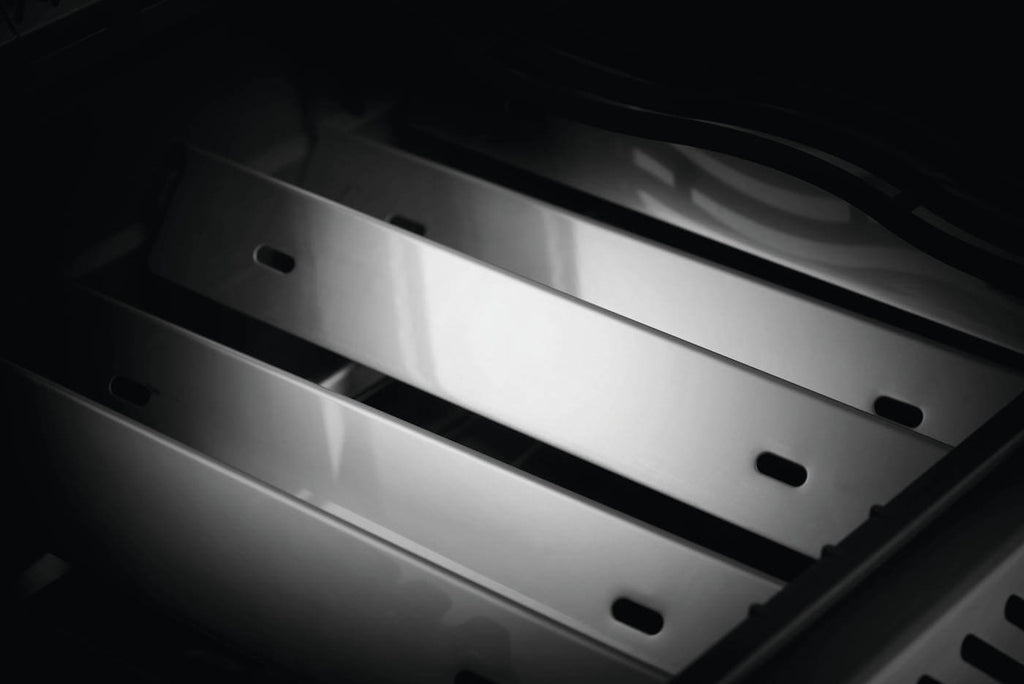 Rogue® 425 Natural Gas Grill, Black