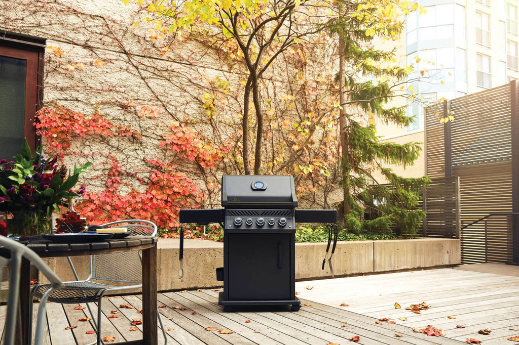 PHANTOM Rogue® SE 425 Gas Grill with Infrared Side and Rear Burner