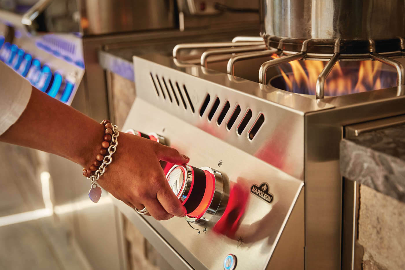 Built-In 700 Series 18" Power Burner Natural Gas, Stainless Steel