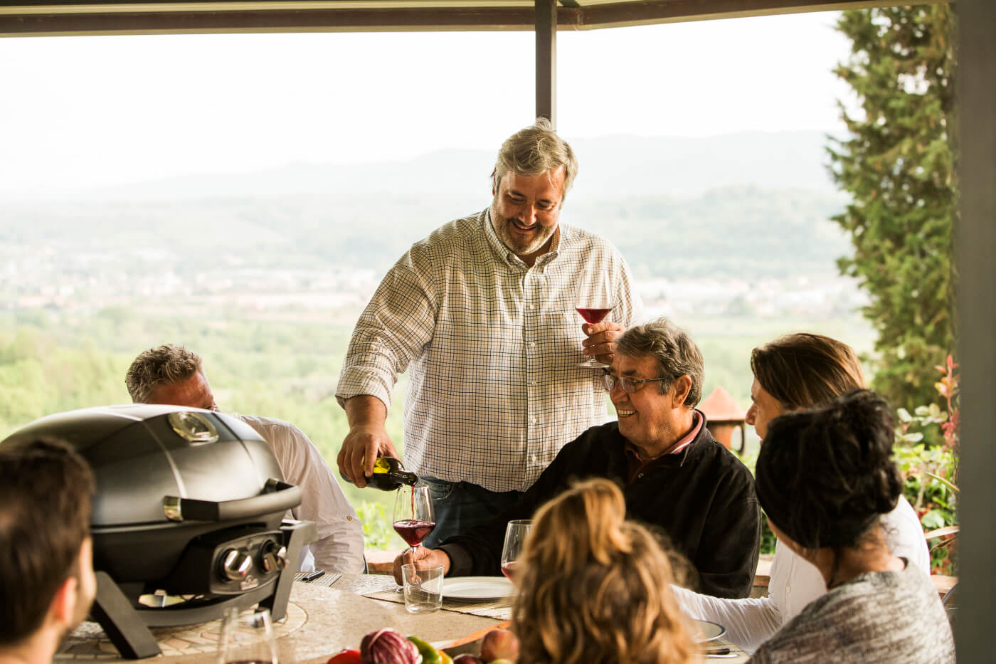 TravelQ™ PRO285 Portable Propane Gas Grill, Black