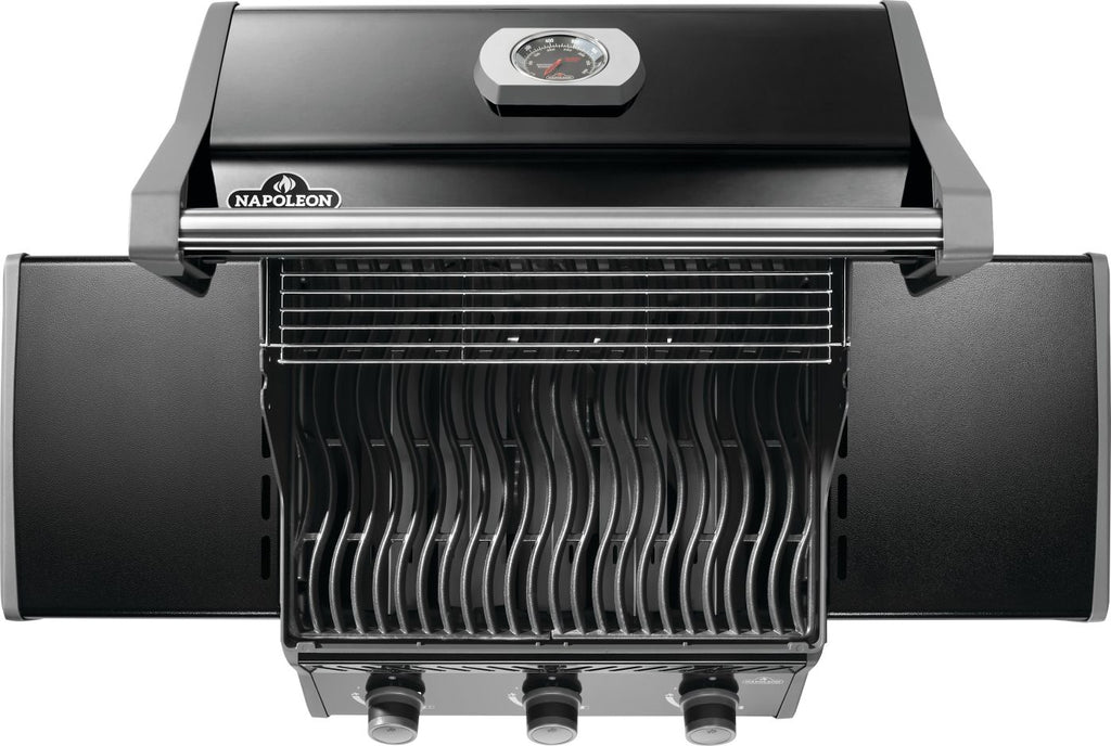 Rogue® 425 Natural Gas Grill, Black