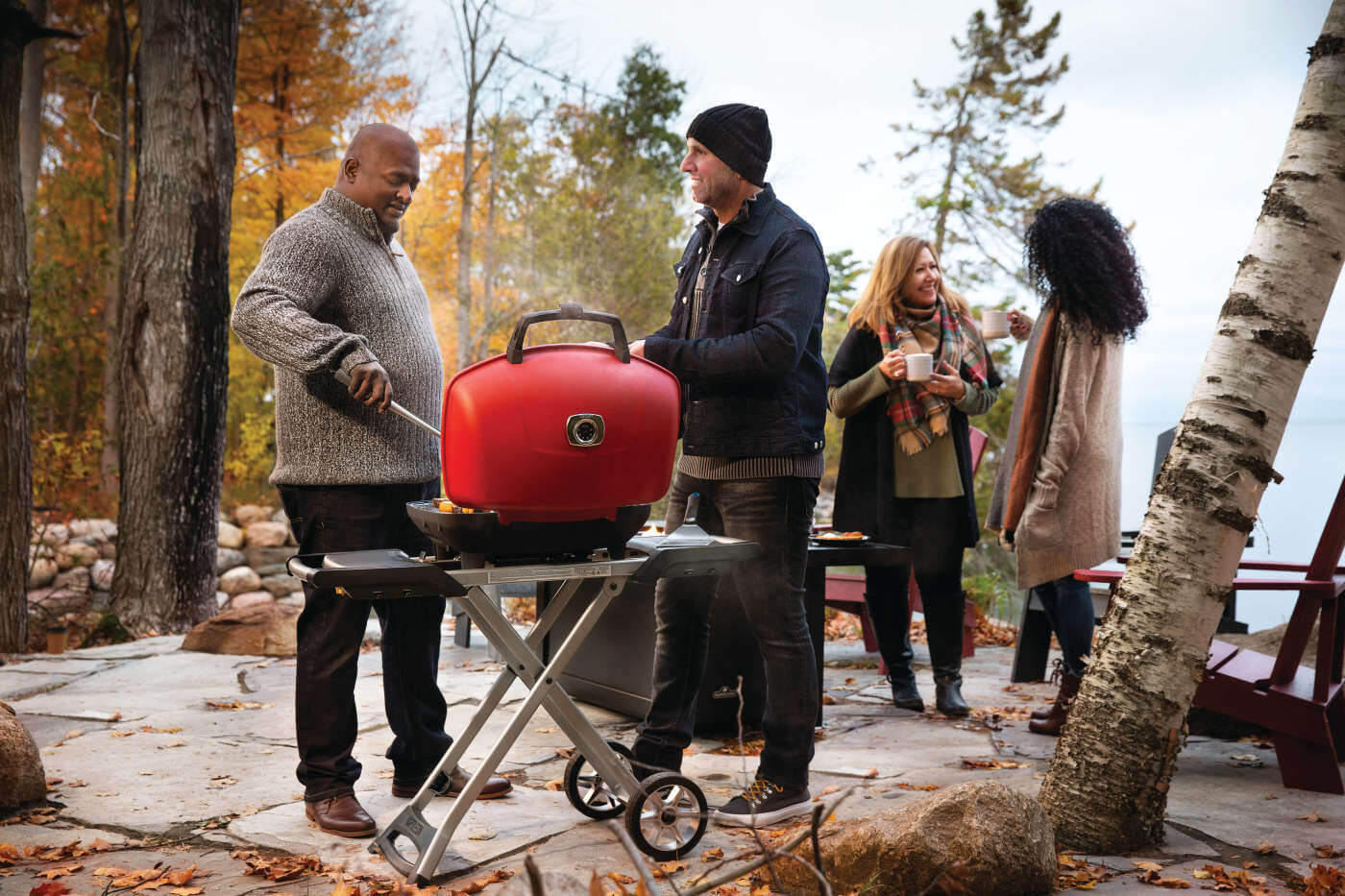 TravelQ™ 285X Portable Propane Gas Grill and Scissor Cart with Griddle, Red