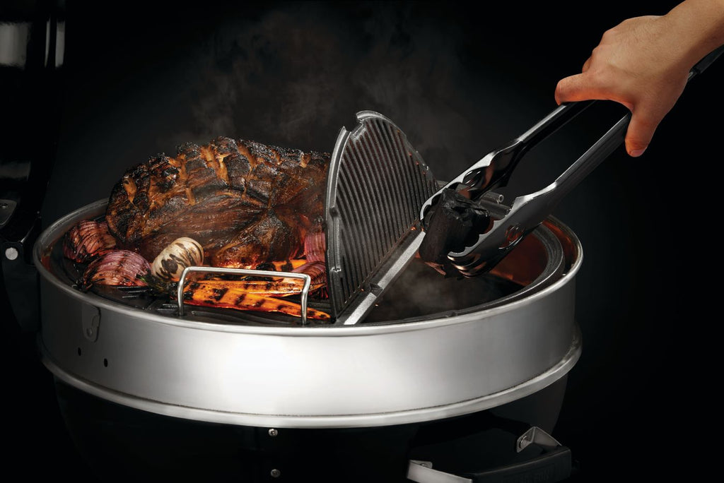 PRO22 Charcoal Kettle Grill, Black