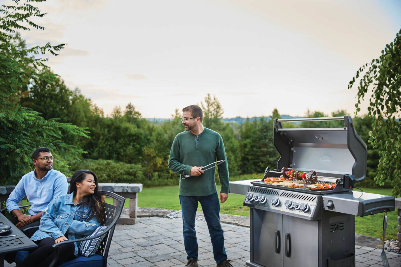 Rogue® SE 625 Propane Gas Grill with Infrared Rear and Side Burners, Stainless Steel