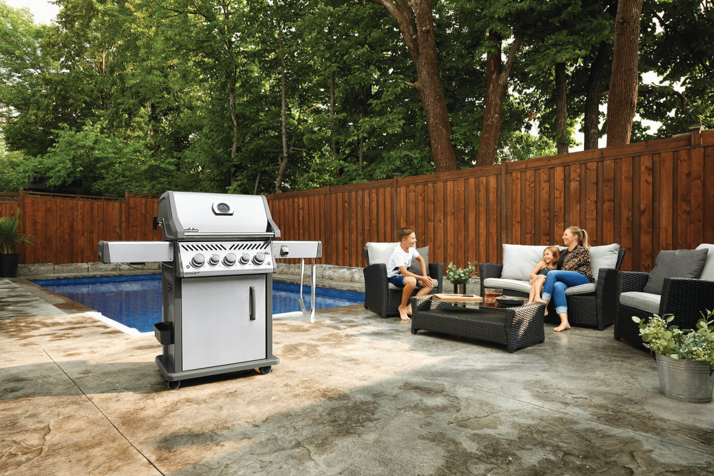 Rogue® SE 425 Propane Gas Grill with Infrared Rear and Side Burners, Stainless Steel
