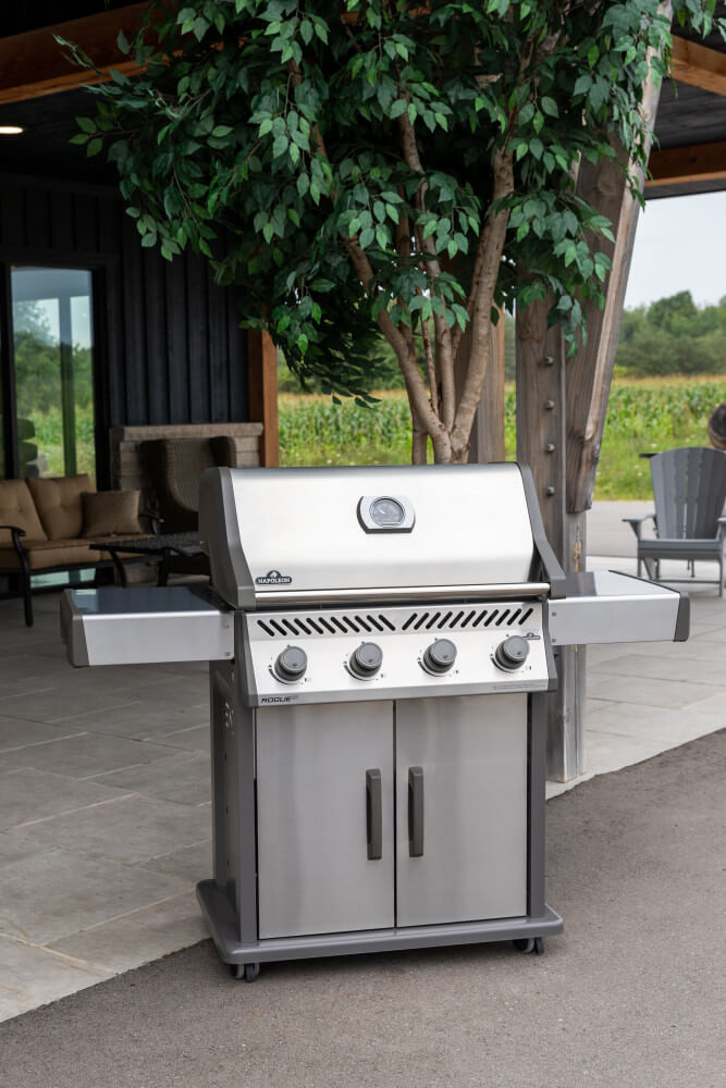 Rogue® XT 525 Natural Gas Grill with Bonus Smoker Box, Stainless Steel
